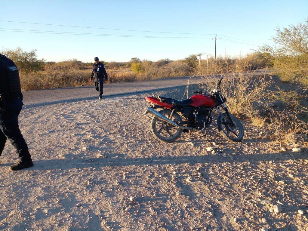 Motociclista muere tras accidente en Mapimí; familia resulta lesionada