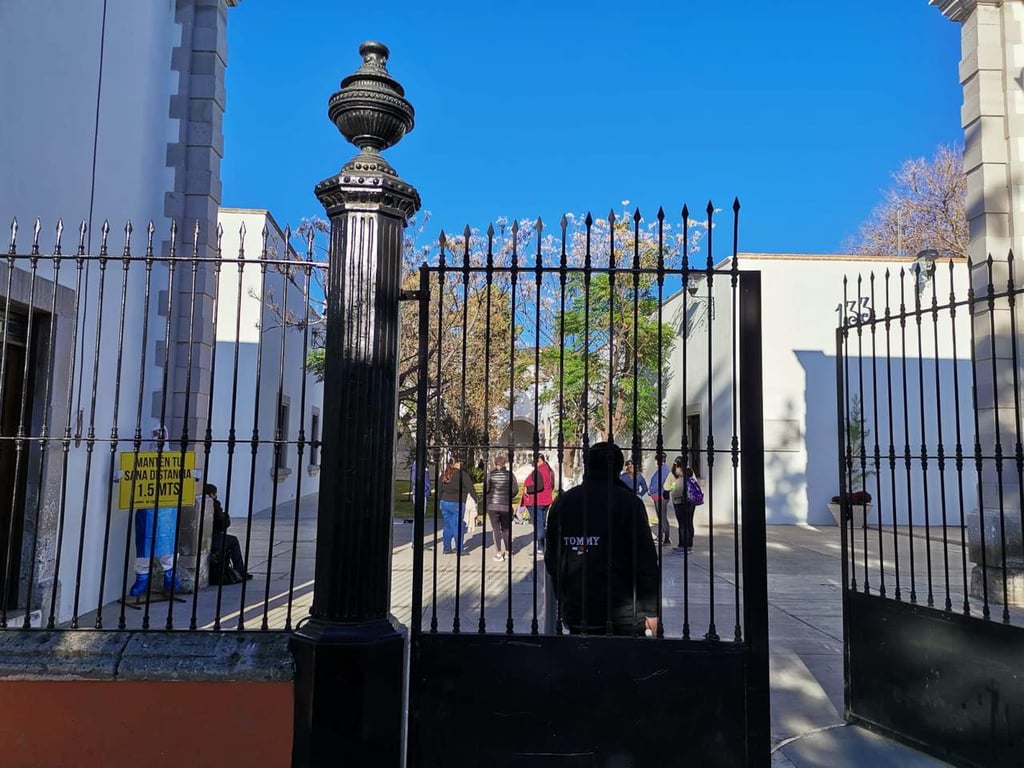 Se comprometen a dar más aulas y patio cívico a escuela Francisco Zarco