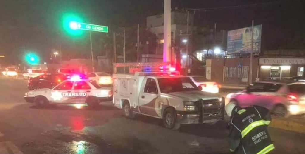 Volcadura de taxi en Gómez Palacio deja 6 lesionados