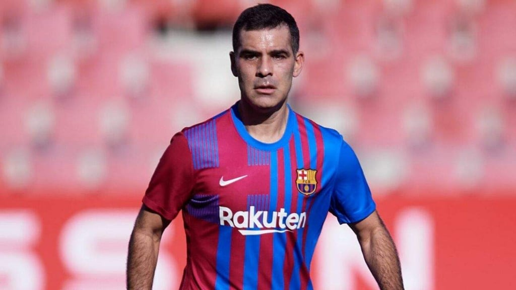Rafa Márquez se vuelve a vestir la camiseta del Barcelona en partido a beneficio