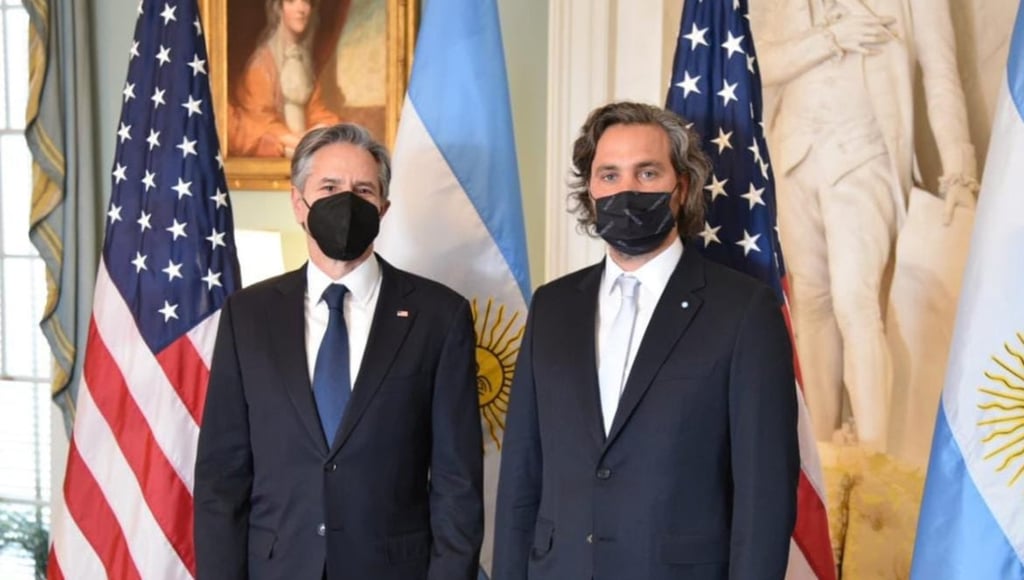 Argentina busca negociar la deuda que tiene con el FMI
