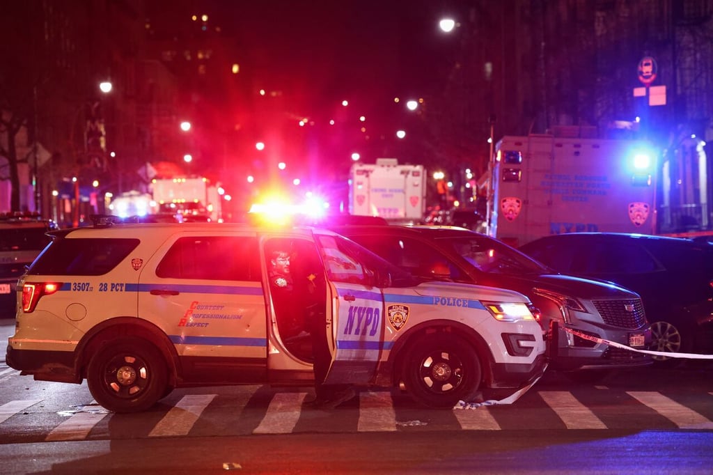 Tiroteo en Nueva York deja un policía muerto y uno herido