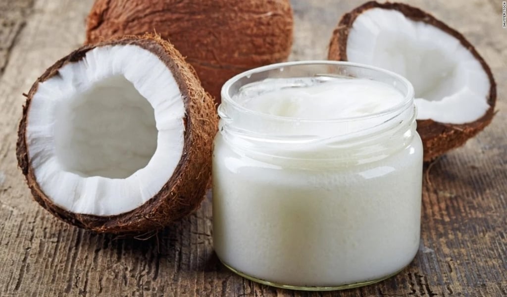 Por qué usar aceite de coco en la cara