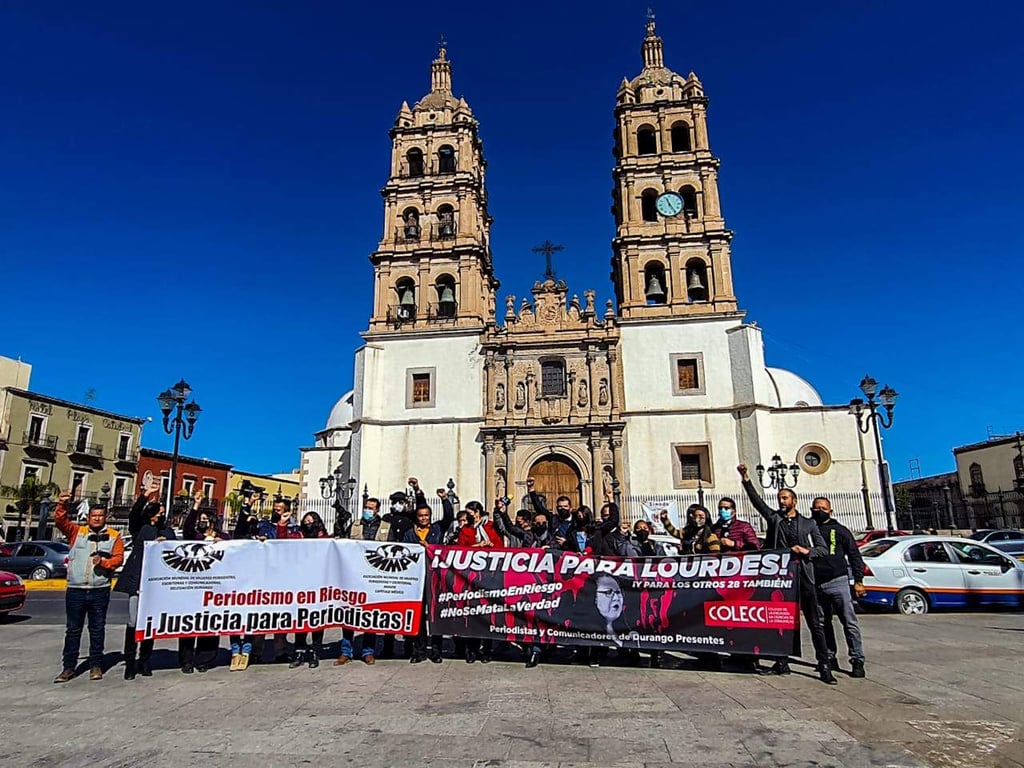 Periodistas de Durango se suman a protesta nacional