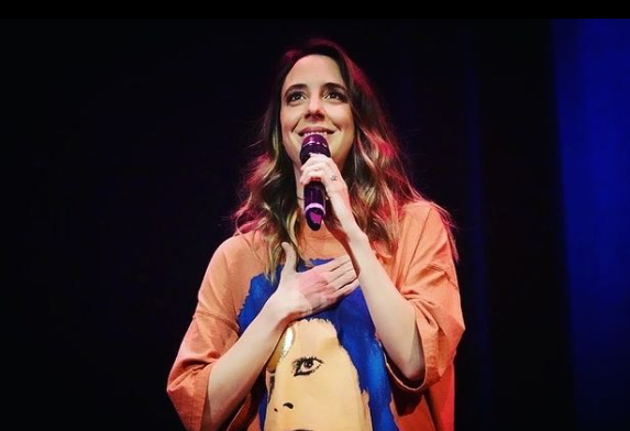 Critican en redes a Sofía Niño de Rivera por menospreciar 'terrible' sueldo de 30 mil pesos