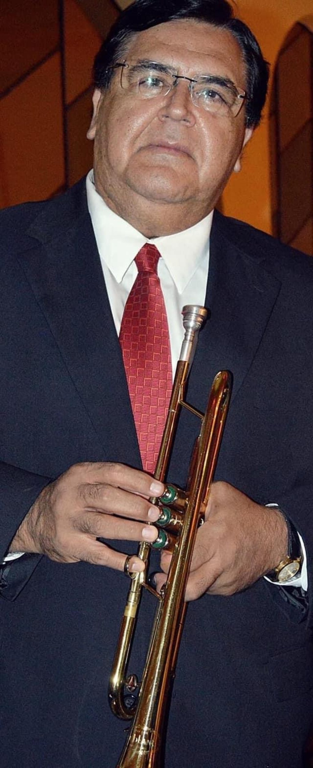 Lamentan fallecimiento de José Luis Cisneros