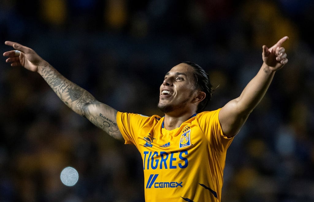 '¡El titán ha llegado!'; Toronto FC le da la bienvenida a Carlos Salcedo