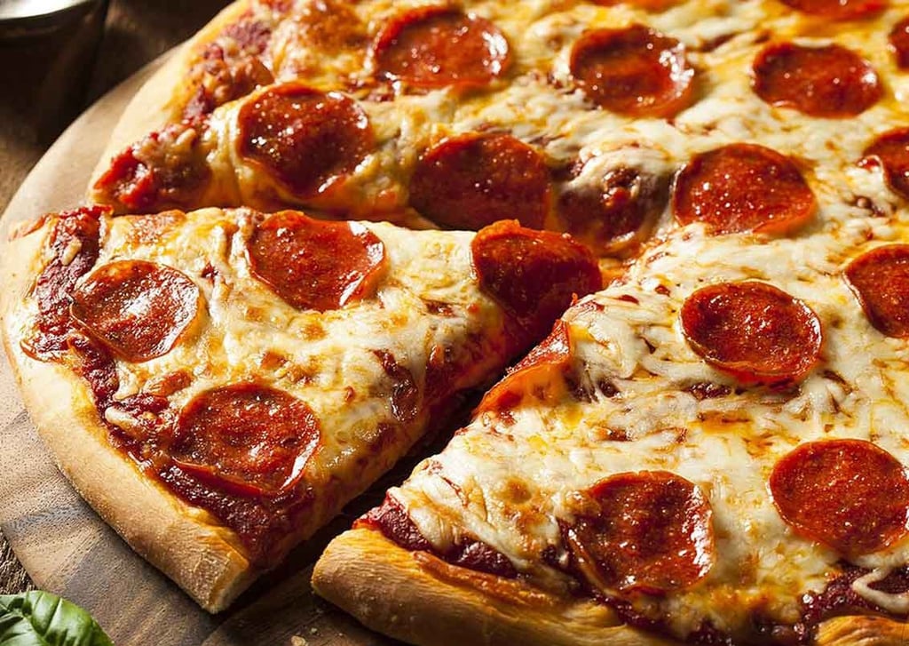 Hoy se celebra el Día Internacional de la Pizza y ésta enfrenta su mayor alza de precio en años