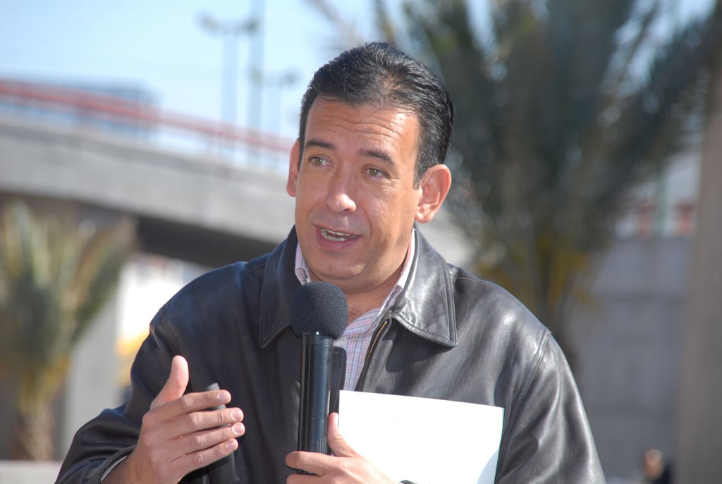 Exgobernador Humberto Moreira, entre asistentes a boda de Elba Esther Gordillo