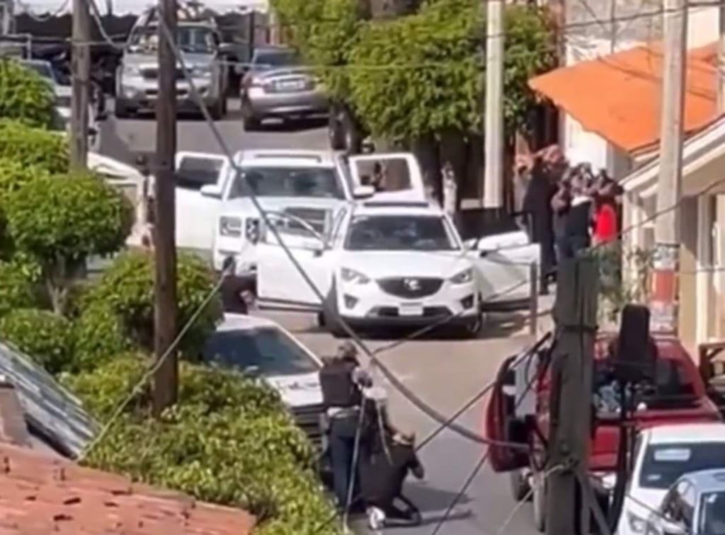 VIDEO: ‘Fusilan’ a 17 personas al exterior de un velorio en Michoacán