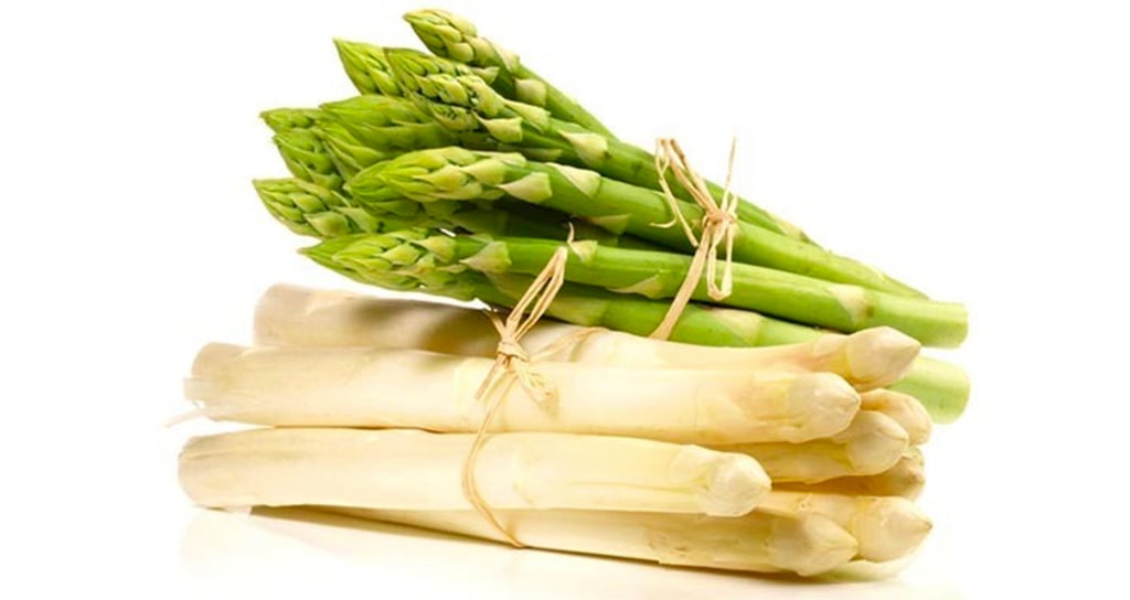 Espárragos blancos y verdes