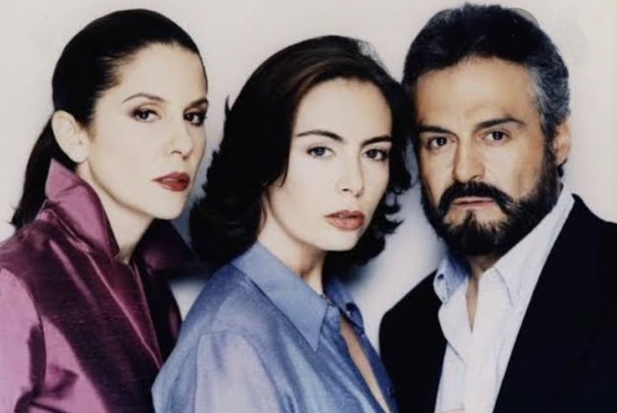 'Eres una mujer valiente', Rebecca Jones muestra su apoyo a Sasha Sokol