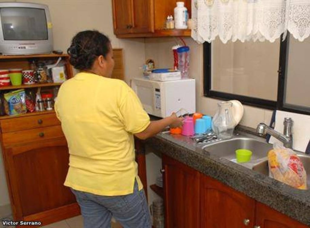 Sin contrato, 96% de trabajadoras domésticas