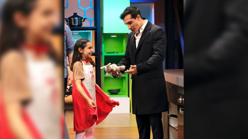 Rommel Pacheco sorprende a los niños con su visita a MasterChef Junior
