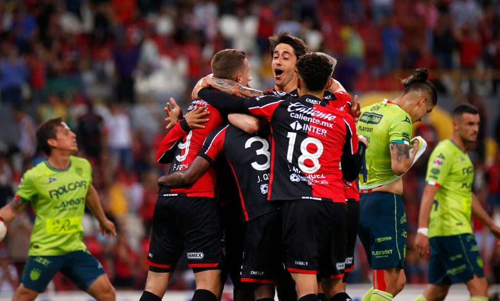 Con goles de Julio Furch y de  Julián Quiñones, Atlas vence a Necaxa en la Jornada 13