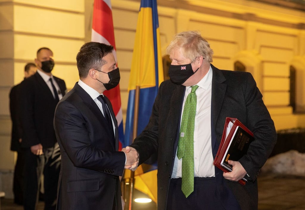 Boris Johnson se reúne con Zelenski en Kiev sin previo aviso