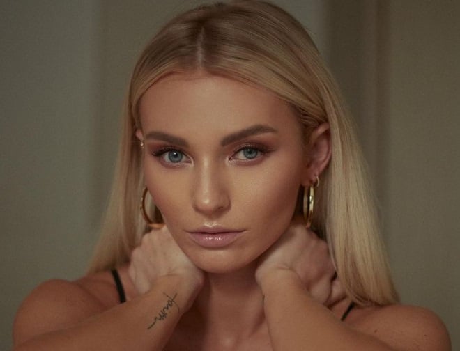 Irina Baeva posa en bikini desde la Riviera Maya