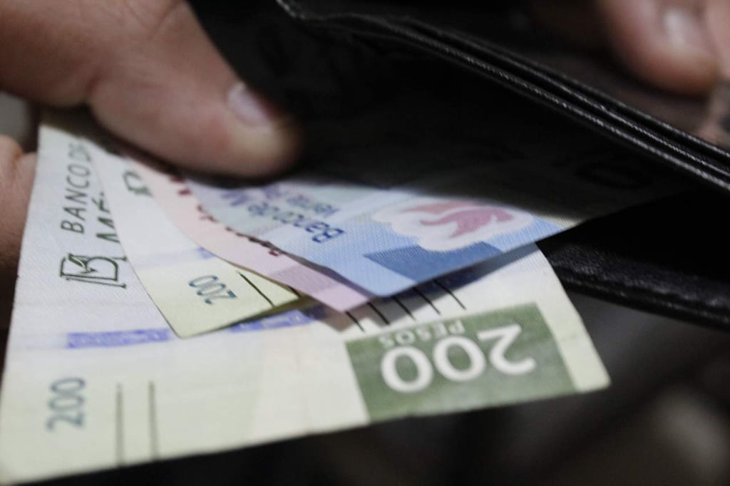 Advierten por circulación de billetes falsos en Durango