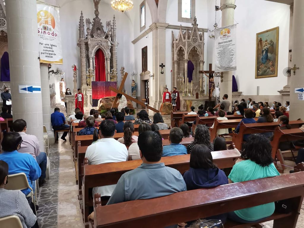 Duranguenses extrañan viacrucis en la vía pública