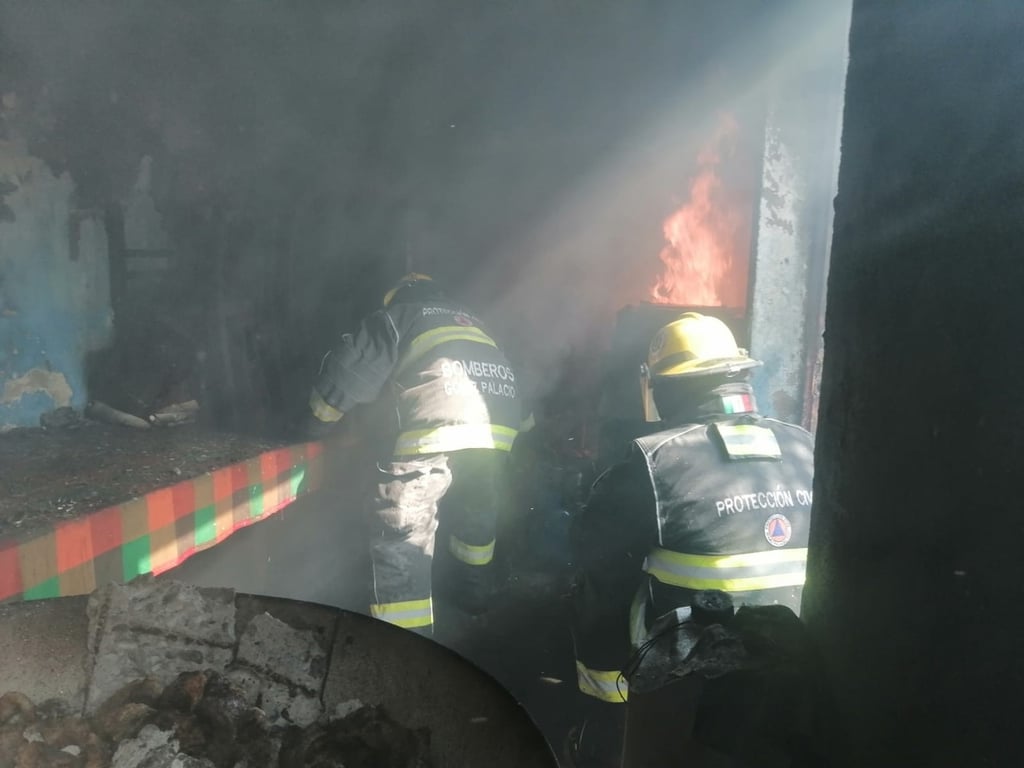 Contienen incendio en vivienda de Gómez Palacio