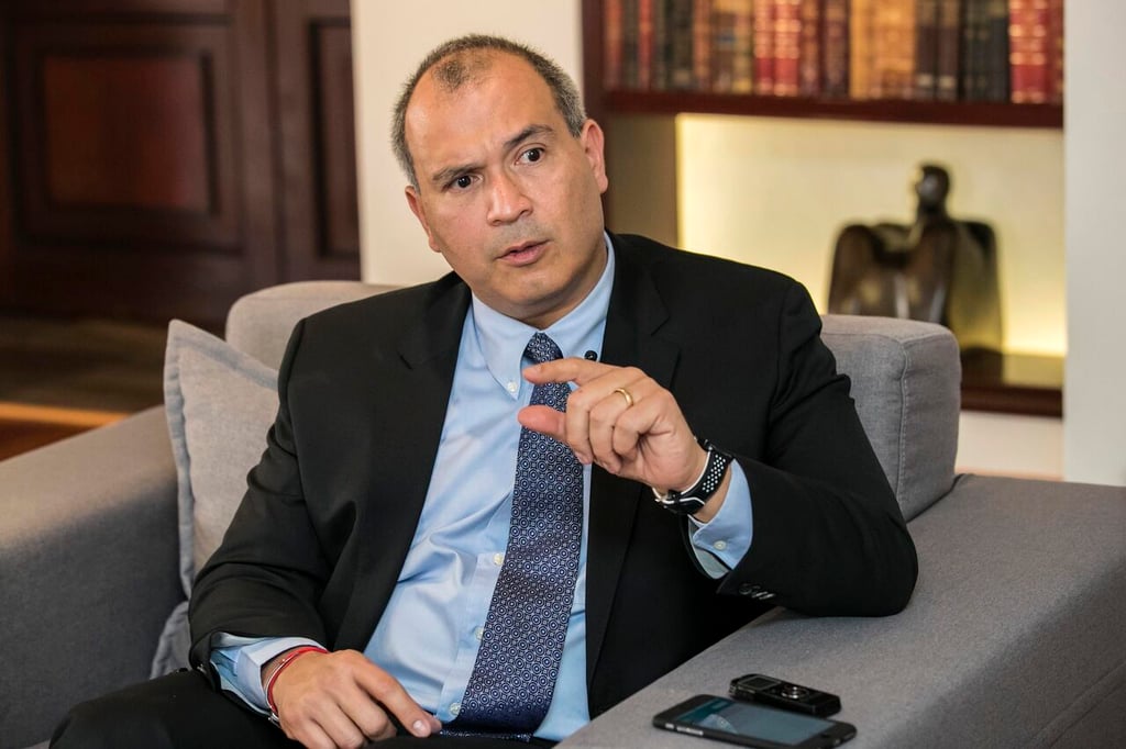 Exdirector de Pemex, Carlos Treviño, se opone a que Emilio Lozoya obtenga beneficios de FGR