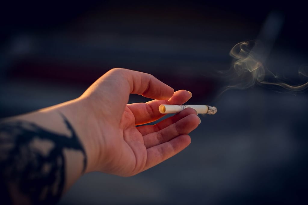 EUA busca prohibir cigarros mentolados y saborizados