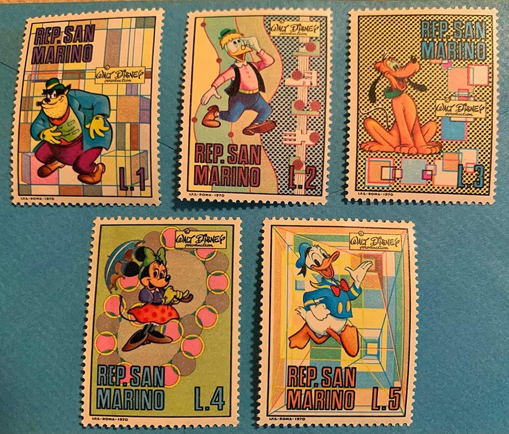 Continúa abierta la exposición de estampillas de Walt Disney