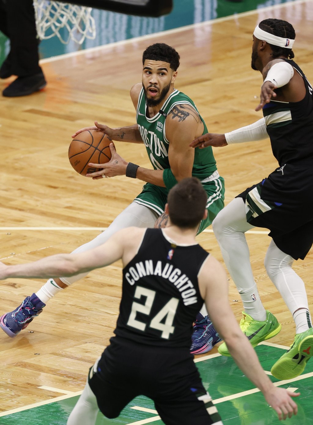 Celtics hunden a los Bucks
