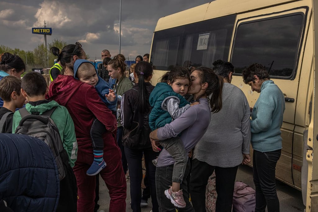 Bruselas transferirá 200 millones de euros a desplazados internos en Ucrania