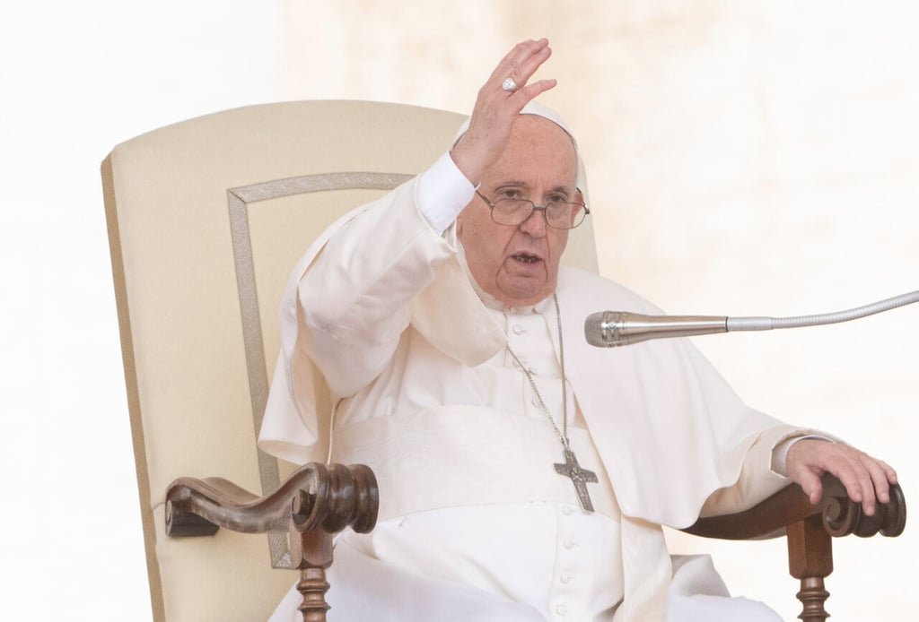 Iglesia no rechaza a homosexuales, personas de la Iglesia sí: papa Francisco