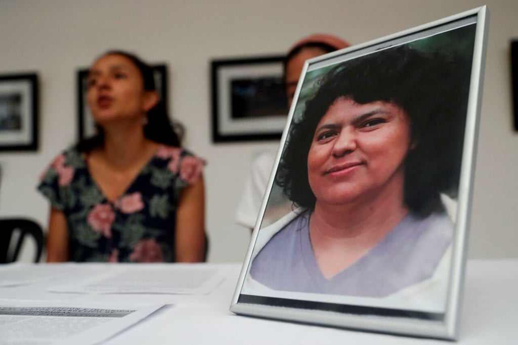 Periodista llama a que Honduras investigue a implicados en asesinato de activista Berta Cáceres