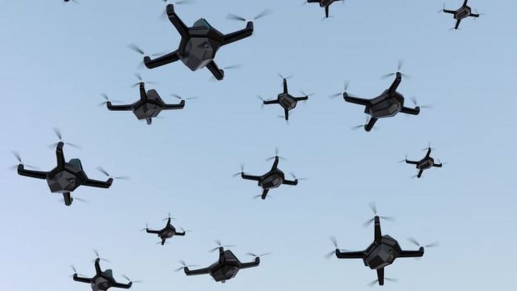 China desarrolla sistema de vuelos en enjambre autónomos para drones