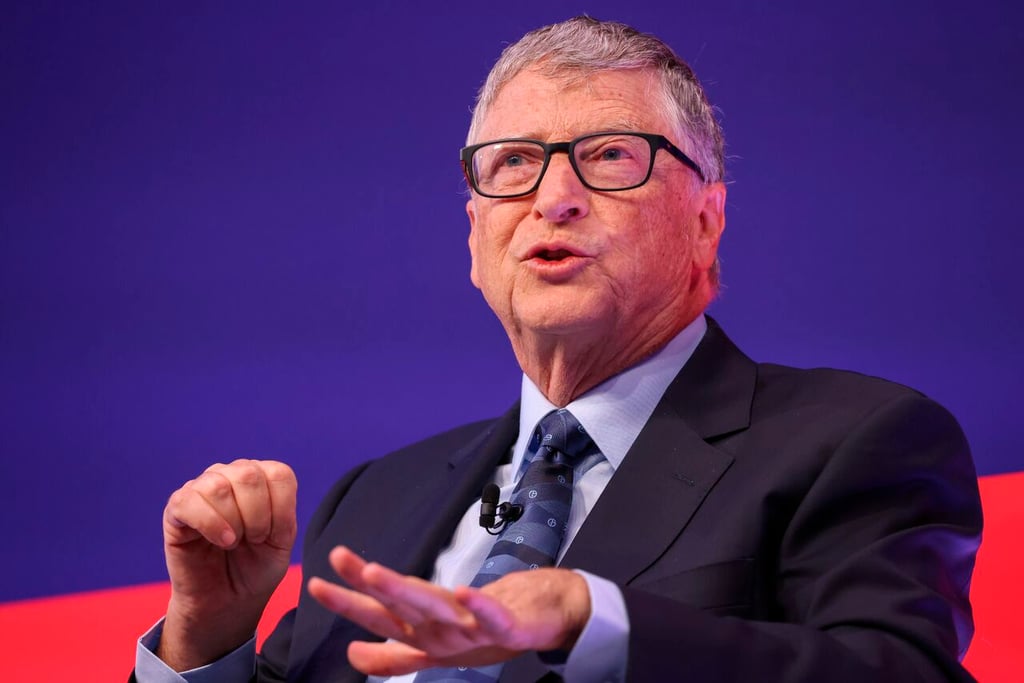 Bill Gates da positivo a COVID-19, presenta síntomas leves