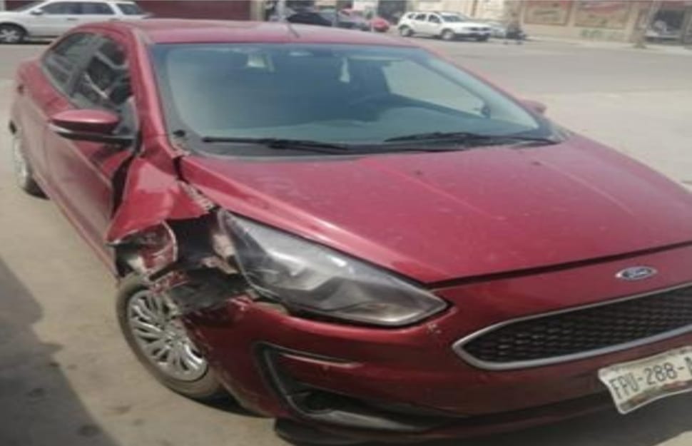 Recuperan en Gómez Palacio auto robado en Torreón