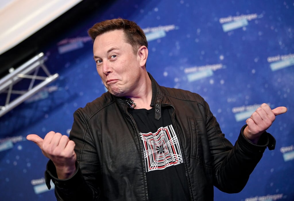Elon Musk responde con emoji al actual CEO de Twitter