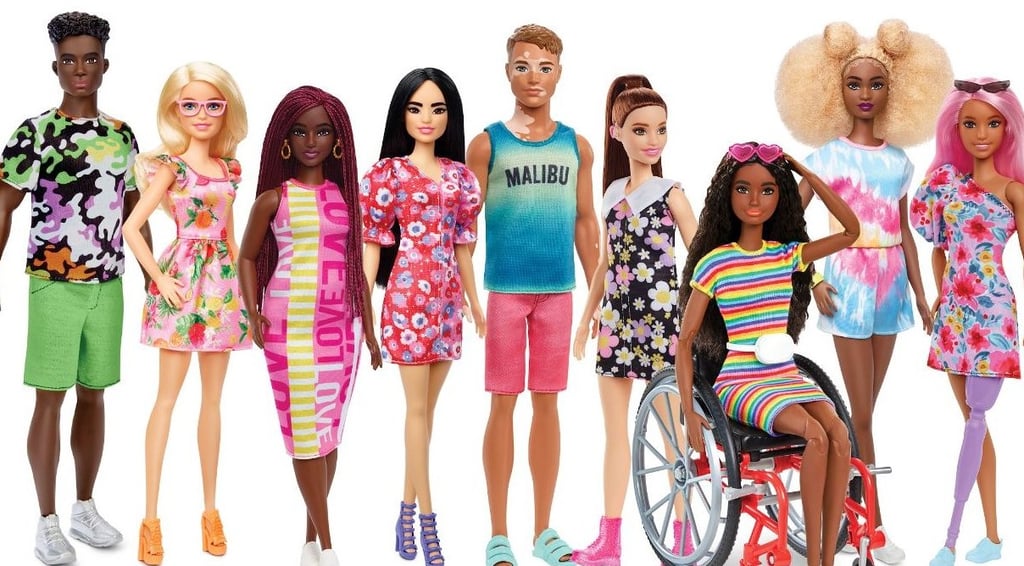 Barbie y Ken se vuelven inclusivos con aparatos auditivos, sillas de ruedas y vitíligo