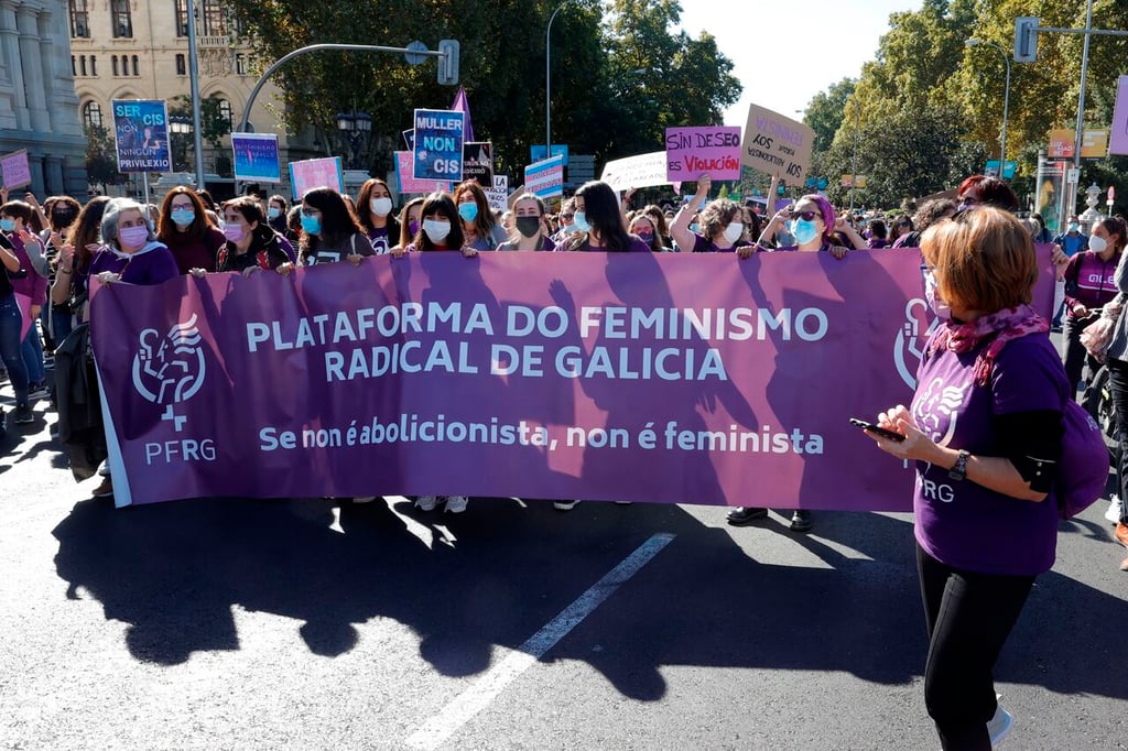 Cerca de siete mil mujeres solicitan la abolición de la prostitución en España