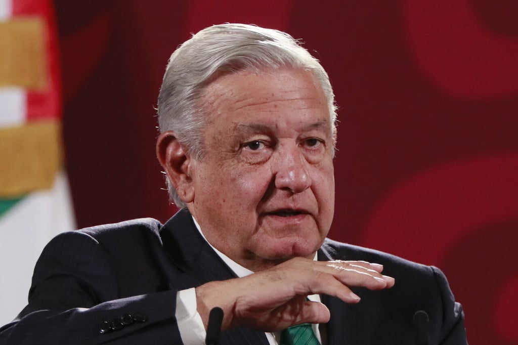 López Obrador realizó caminata para ejercitar su corazón