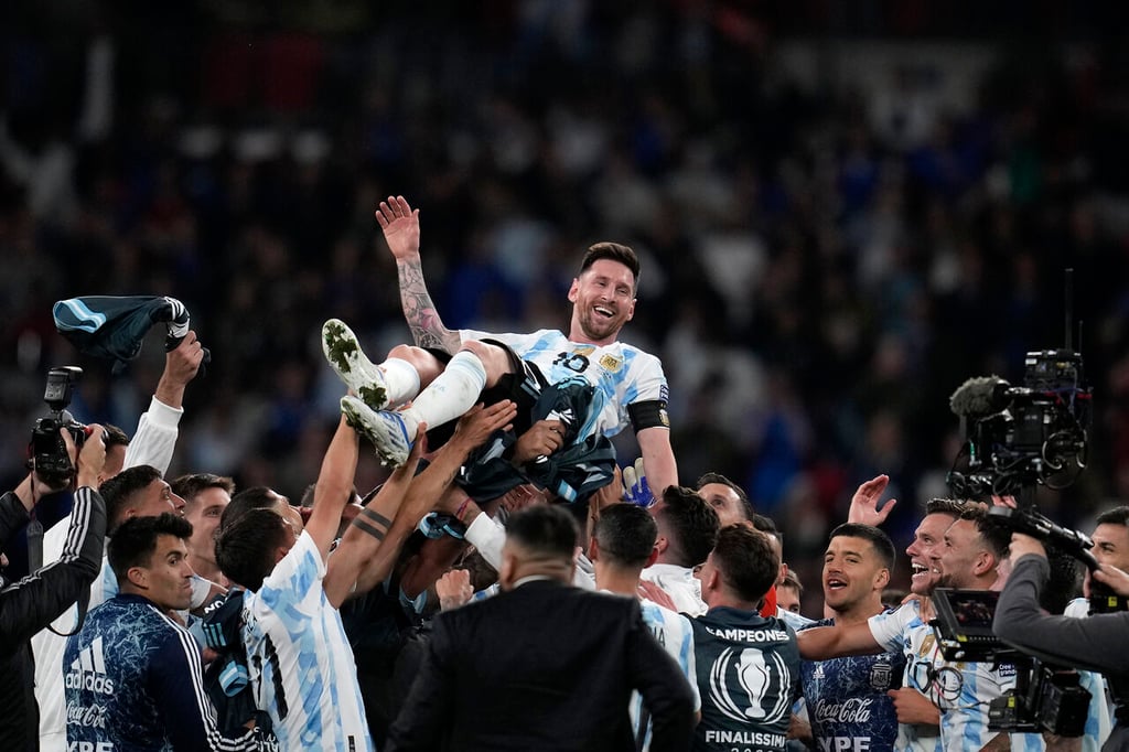 Argentina vence a Italia en final de campeones continentales