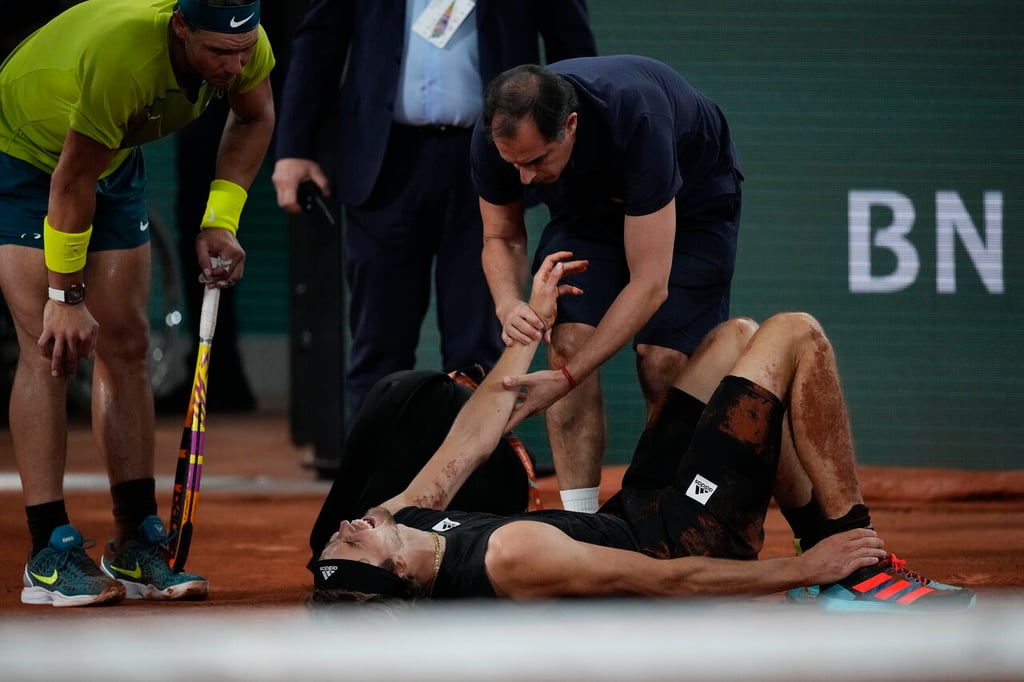 Rafael Nadal accede a su decimocuarta final en Roland Garros tras retirada de Alexander Zverev