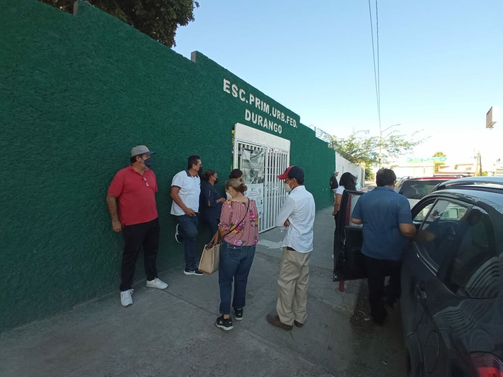 Con retraso, abren casillas electorales en Gómez Palacio