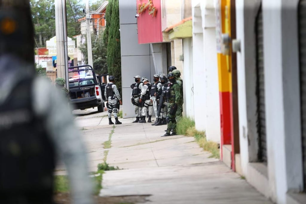 VIDEO: Fuerzas armadas 'revientan' domicilio en Durango