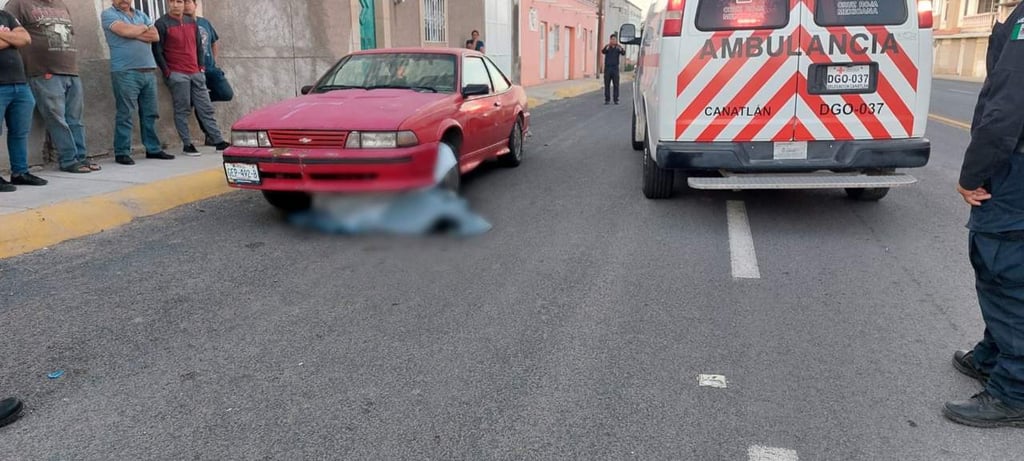 Varón muere aplastado por vehículo que revisaba en carretera a Canatlán
