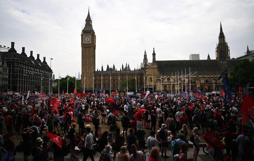 Protestan en Londres por el alza de precios