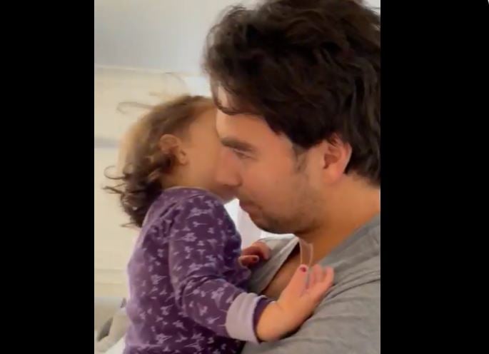 VIDEO: El tierno momento entre Checo Pérez y su hija