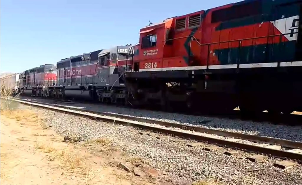 Choque de máquinas de ferrocarril deja seis lesionados en Sonora