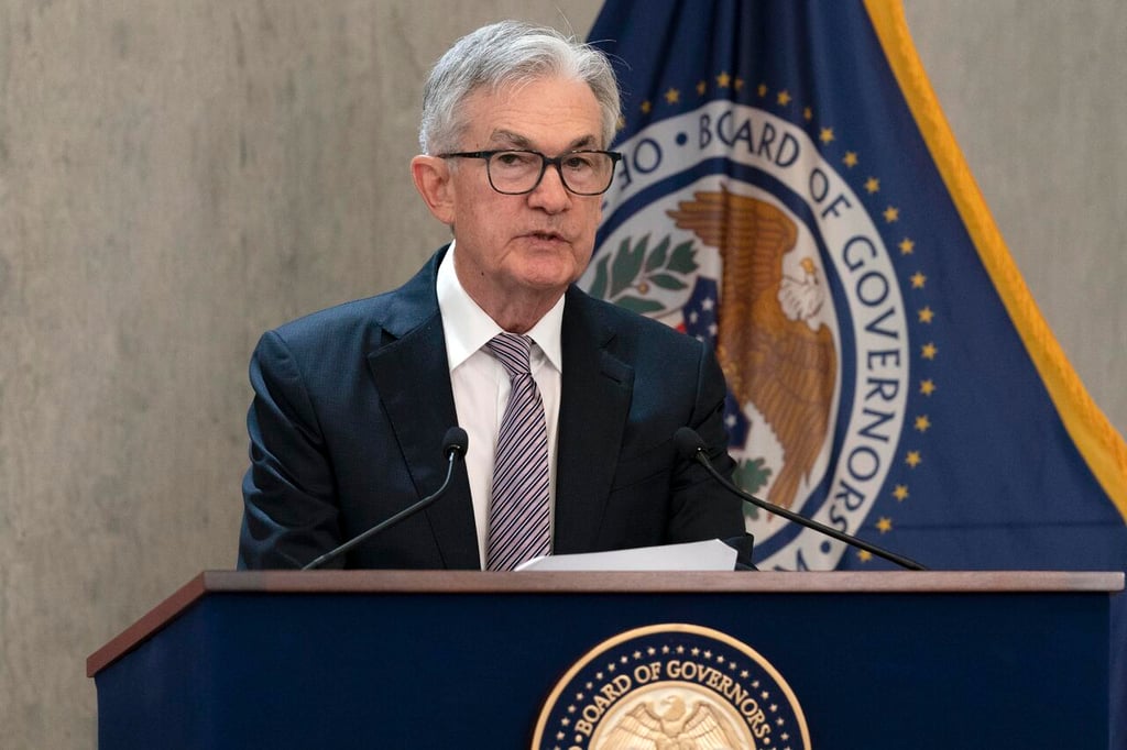 Jerome Powell enfrenta críticas e interrogantes por su mandato en la Fed