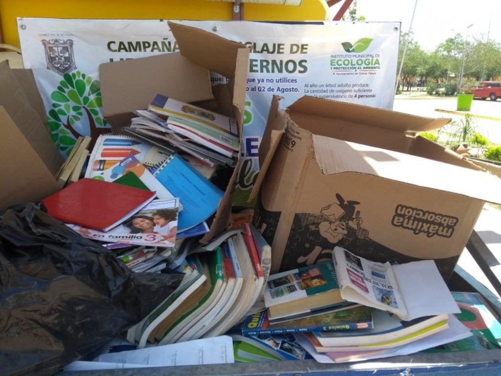 Piden reciclar los libros y cuadernos