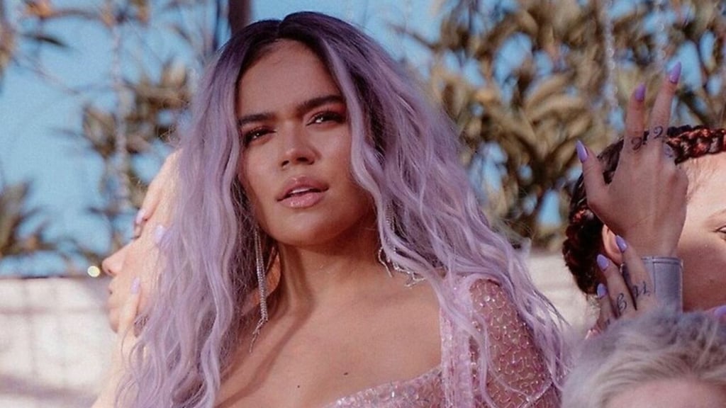 Tusa de Karol G iba a llamarse diferente pero cambio por culpa de J Balvin y Bad Bunny