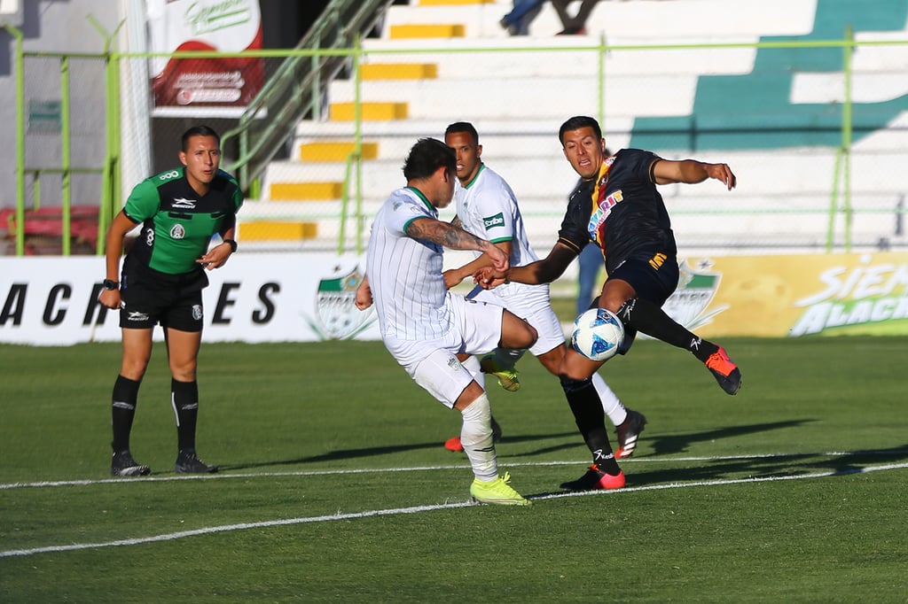 Alacranes debuta esta tarde